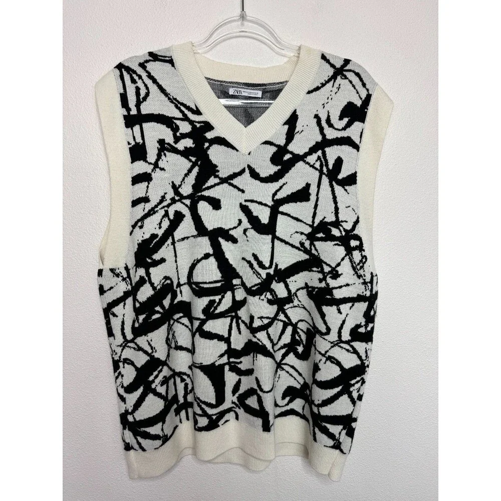 Zara Mens L-XL Abstract Jacquard Knit Sweater Vest White Black V-Neck Graffiti